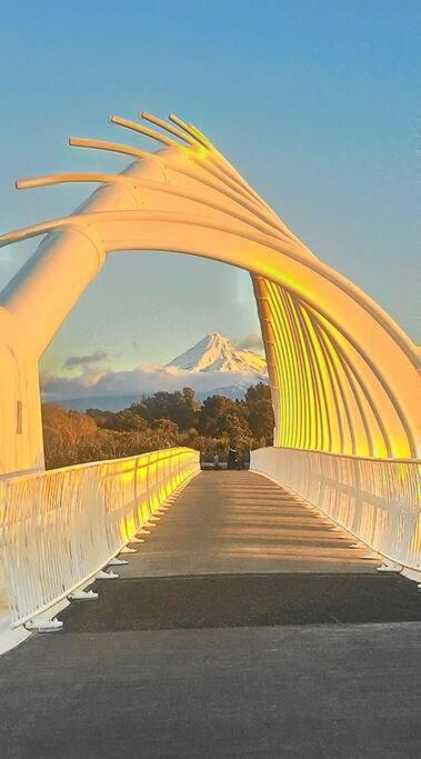 Secret Cottage Waitara ภายนอก รูปภาพ