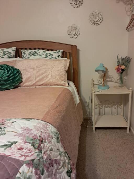 Secret Cottage Waitara ภายนอก รูปภาพ