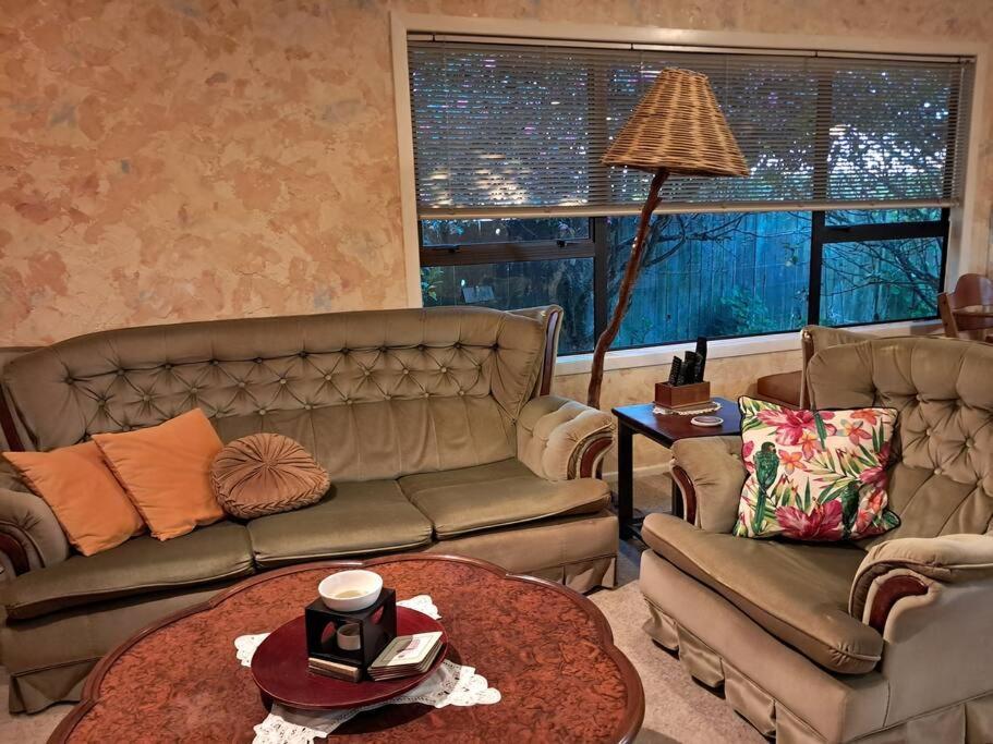 Secret Cottage Waitara ภายนอก รูปภาพ