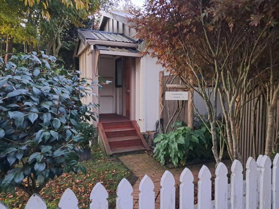 Secret Cottage Waitara ภายนอก รูปภาพ